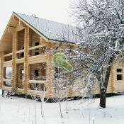 Зимний дом из оцилиндрованного бревна- построен в деревно Ложголово Сланцевского района. Диаметр бревна 280мм.